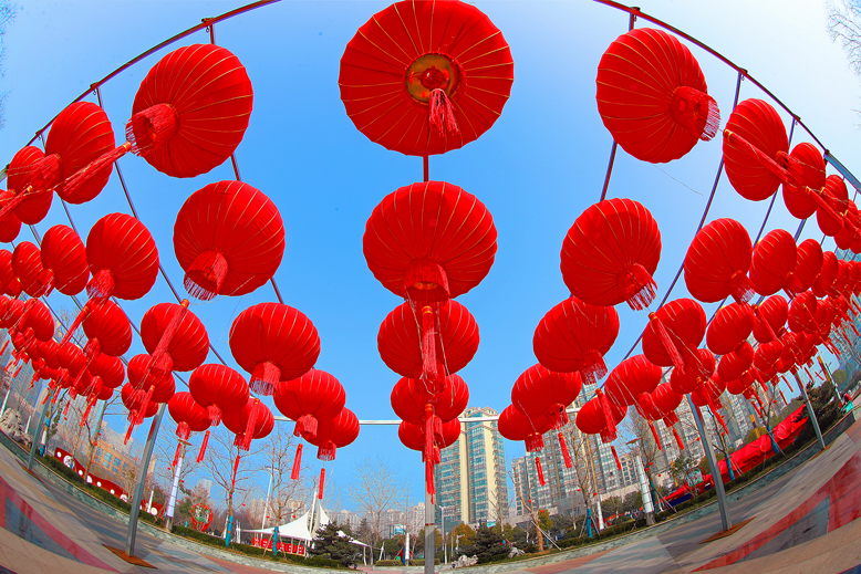 張燈結彩迎新春紅紅火火過大年