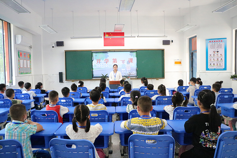 縣實驗小學(xué)育才路校區(qū)課堂一角