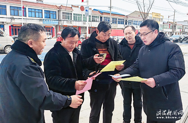 縣農(nóng)業(yè)部門開(kāi)展農(nóng)業(yè)機(jī)械“送檢下鄉(xiāng)”便民服務(wù)活動(dòng)